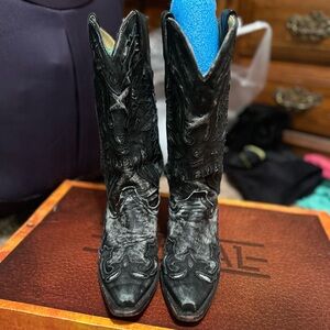 Corral cowboy boots